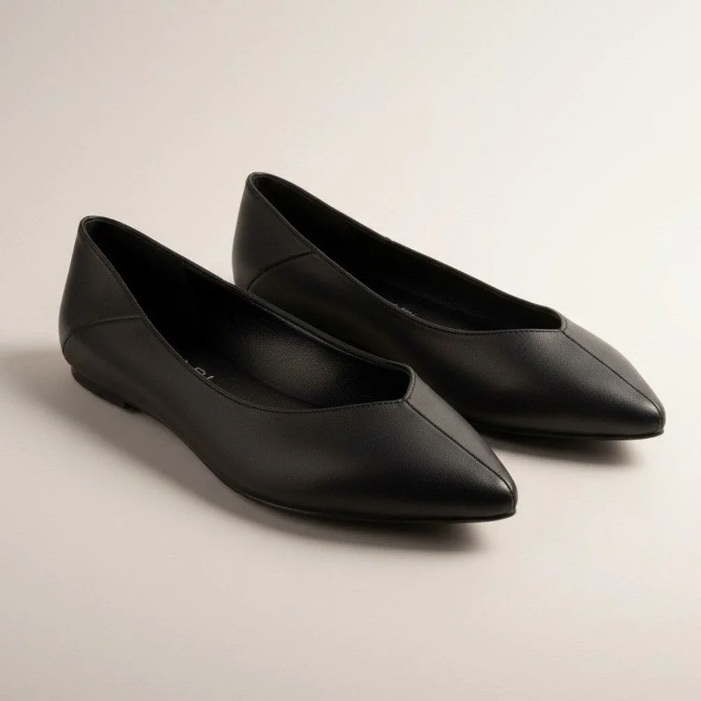 TAHARI Classic Black Women's Flat Shoes sz8/5‎